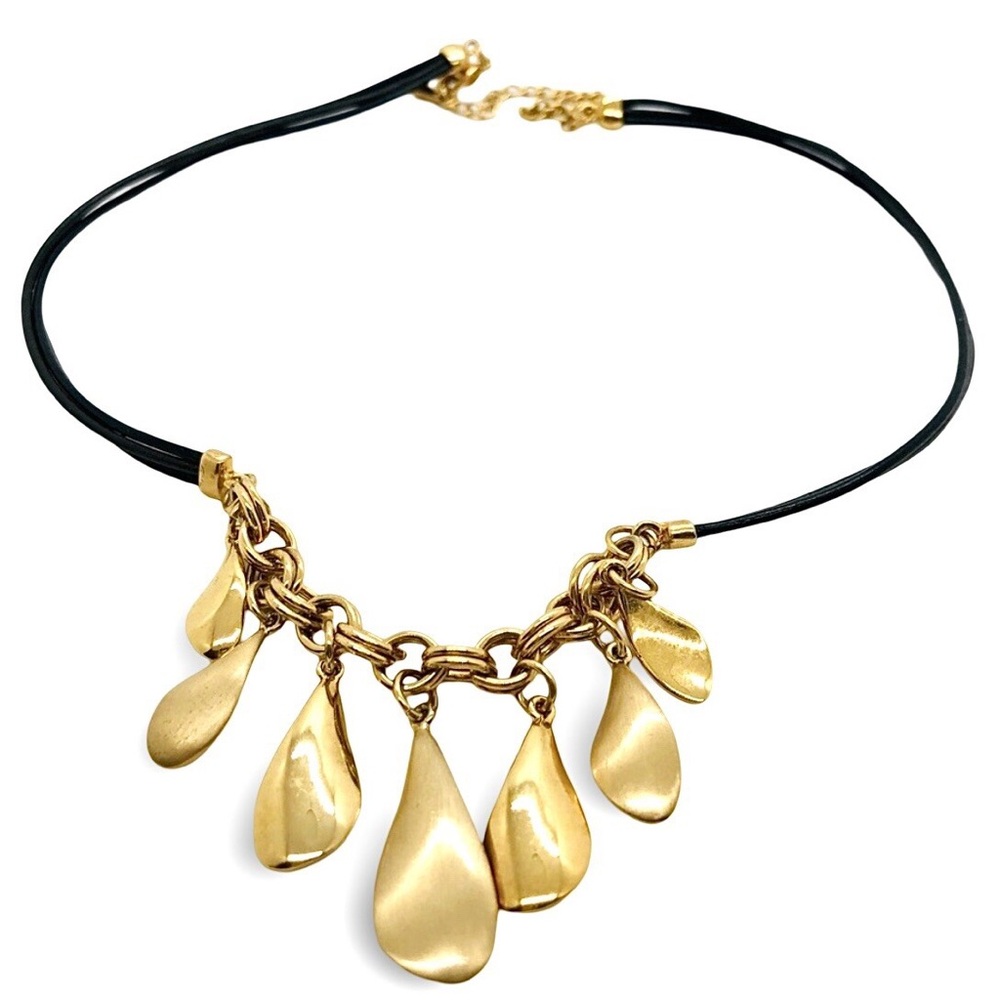 ✨Lia Sophia Jamboree necklace✨